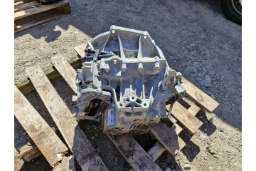BMW f44 f40 1 5i automatic transmission 9884617 Car type 4x4 SUV
