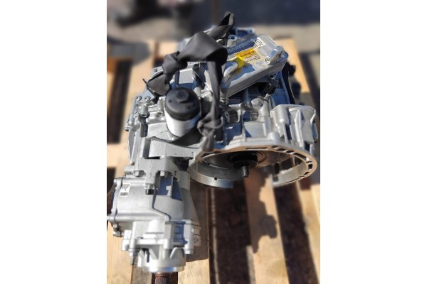 DQ500 SKY automatic transmission NEW damaged Catalog number of the part DQ381 UKH
