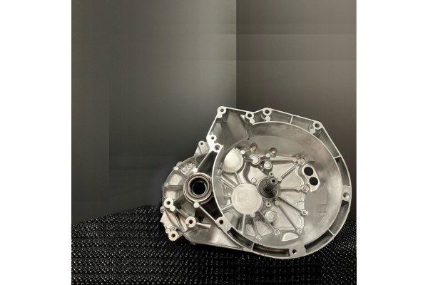 Transmission AV6R 7002 MJ AV6R 7002 KH FORD FOCUS VOLVO V50 S40 C30 1 6