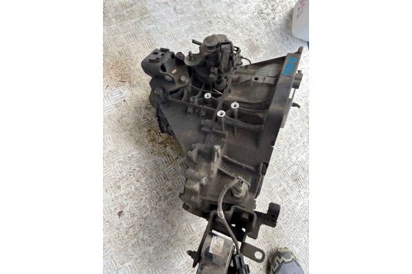 GEARBOX T9J5G 1 4 16V KIA CEED I 06 12 Transmission type manual