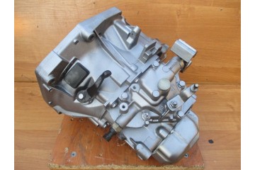 FIAT GRANDE PUNTO EVO LANCIA MITO FIORINO 1 4 8V 5 SPEED GEARBOX Part manufacturer Fiat OE