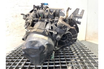 GEARBOX RENAULT SCENIC II 8200210038 1 6 113KM 03 10 Engine type gasoline