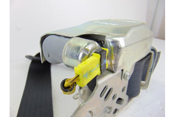 CINTURON SEGURIDAD DELANTERO DERECHO TOYOTA COROLLA VERSO (R1)