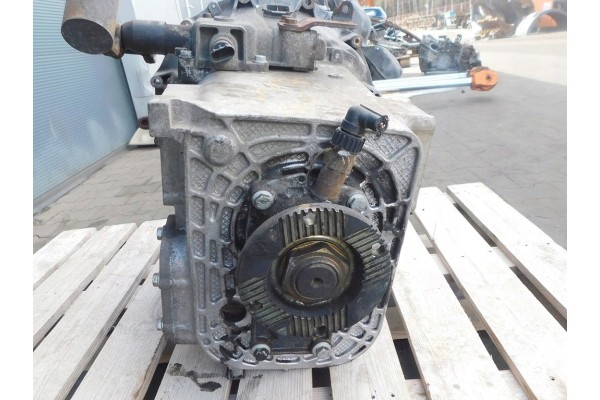 IVECO EUROCARGO 120E21 19 5 02 08 GEARBOX 8872132 Transmission type manual
