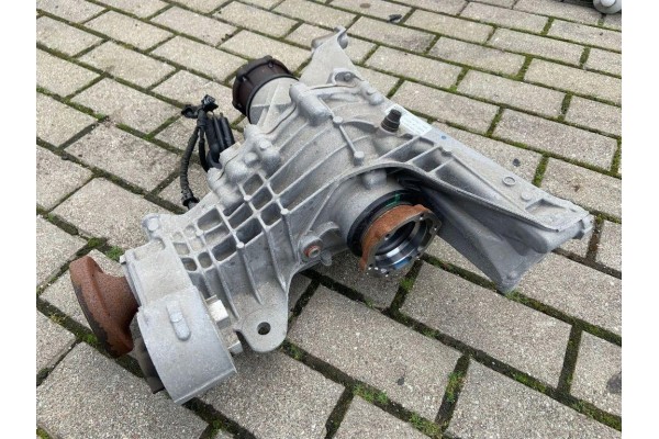 Rear reducer AUDI Q5 8R 0B0500043N 2 0L gasoline 2023 Part manufacturer Audi OE
