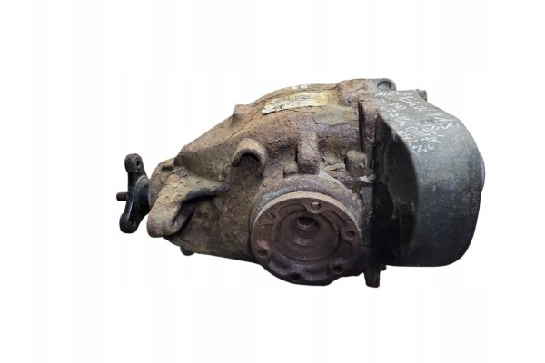 2009 BMW 1 E81 E87 Rear differential 7526169 Catalog number of the part 7526169