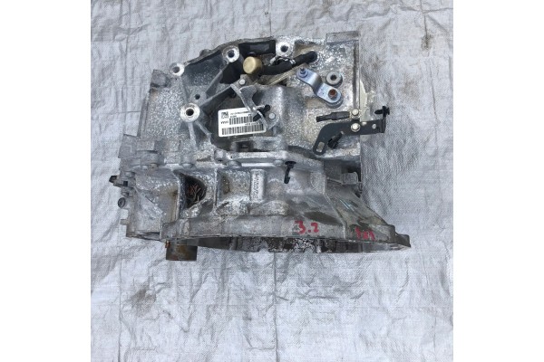 JEEP CHEROKEE KL GEARBOX HOUSING 3 2 4X4 Transmission type automatic