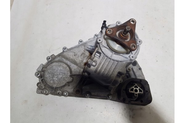 BMW E70 X5 REDUCER BOX BRIDGE 3 0D 7574777