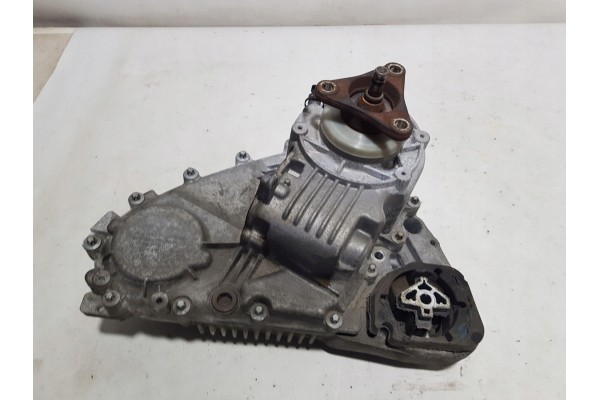 BMW E70 X5 REDUCER BOX BRIDGE 3 0D 7574777 Catalog number of the part 7574777 BMW 7574777 01