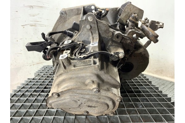 GEARBOX PEUGEOT 308 II 20V249 1 2 110KM 13 21 Catalog number of the part LORK 556 100834 20V249