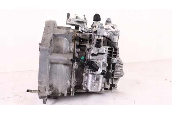 JEEP COMPASS II 2 0 MTJ 4X4 17 GEARBOX C635 6 35 46 Part manufacturer Jeep OE