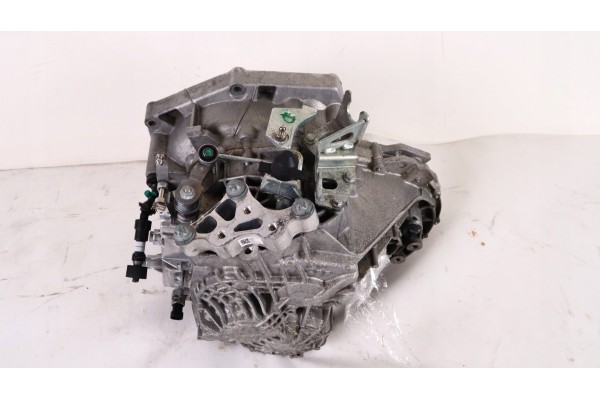 JEEP COMPASS II 2 0 MTJ 4X4 17 GEARBOX C635 6 35 46 Quality of parts according to GVO O original with manufacturer s logo OE