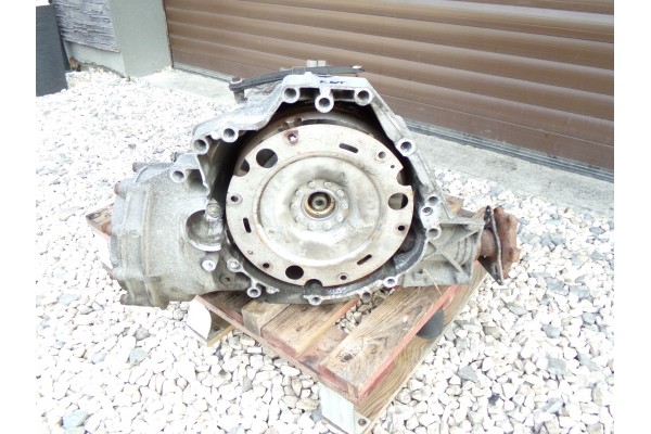 MANUAL GEARBOX KWT AUDI A4 B8 AUDI A5 8T AUDI Q5 8R QUATTRO KWT Catalog number of the part SKRZYNIA BIEGOW MANUAL KWT AUDI A4 B8