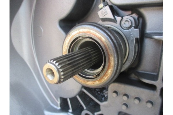 Caja de cambios OPEL ASTRA H 1.3 CDTI M20 6 velocidades 55186620 55192