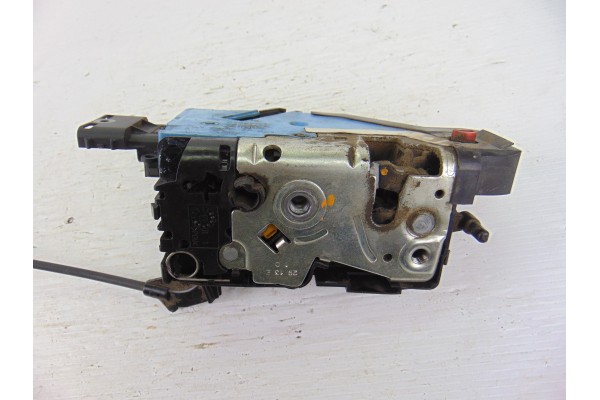 4 PIN CERRADURA PUERTA TRASERA DERECHA CITROEN C3 PICASSO Exclusive 2013 4 PIN 193301 CITROEN - 3