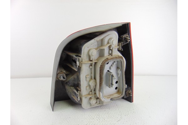  PILOTO TRASERO IZQUIERDO VOLKSWAGEN POLO IV (9N1) Trendline 2003 204541 VOLKSWAGEN - 1