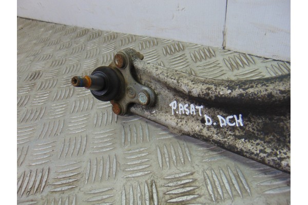 BRAZO SUSPENSION INFERIOR DELANTERO DERECHO VOLKSWAGEN PASSAT BERLINA (3C2)