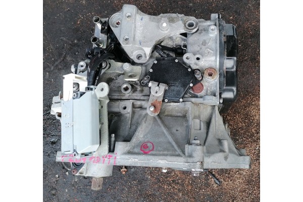 PEUGEOT 207 06 1 6 VTI GEARBOX 20TS28 Catalog number of the part PEUGEOT 207 06 1 6 VTI SKRZYNIA BIEGOW 20TS28