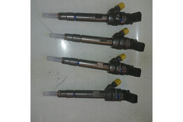 Inyector Bosch 0 445 110 646 para motor diésel Common Rail