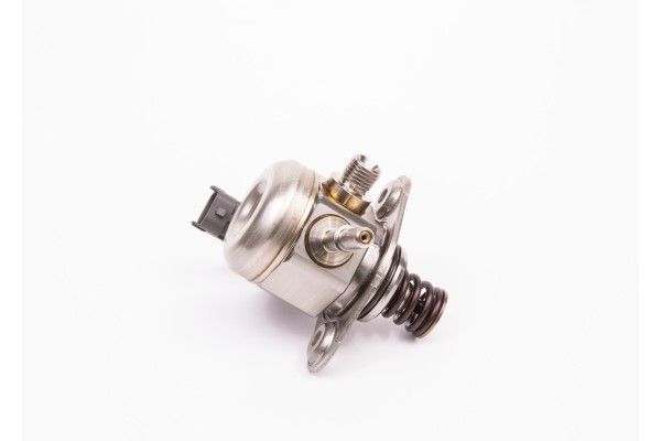 BOSCH 0 261 520 151 High pressure pump Quality of parts according to GVO Q original with factory logo OEM OES