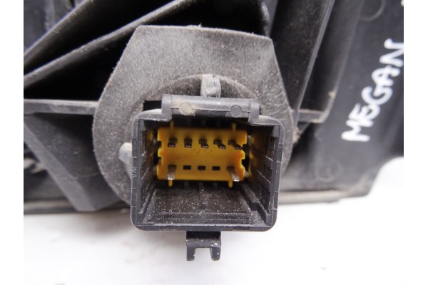 NEGRO  RETROVISOR DERECHO RENAULT MEGANE II BERLINA 5P Confort Authentique 2003 NEGRO 209401 RENAULT - 1