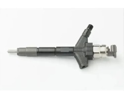INJECTOR DCRI301060 DENSO NISSAN NAVARA NP300