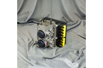 EBS Modulator E 4801020640 Product weight with unit packaging 5 57 kg