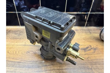 Válvula de Freno de Estacionamiento K123797-C MAN 81523156214