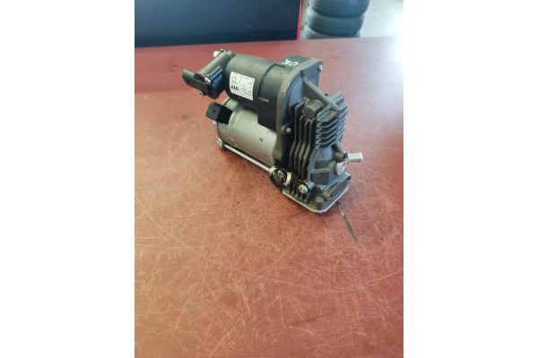 MERCEDES SUSPENSION COMPRESSOR A2213201704
