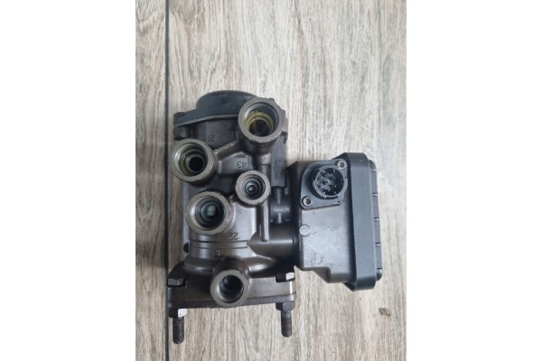SEMI TRAILER VALVE EBS EUROPE RENAULT PREMIUM MAGNUM DXI VOLVO FH FM 9 13 Part manufacturer Knorr Bremse