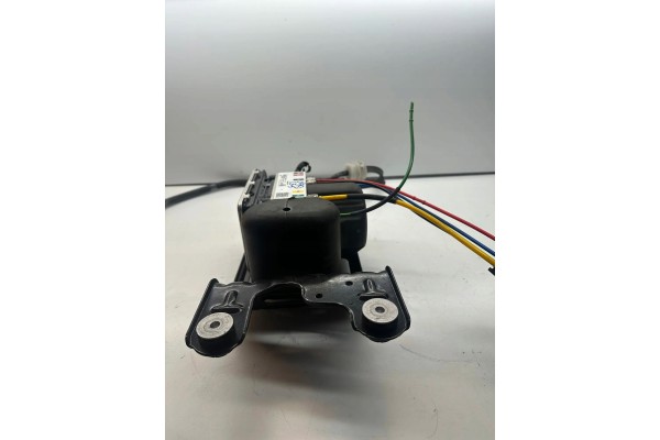 Suspension compressor BMW 6897112 3 0L diesel 195kW 2019 Catalog number of the part 6897112