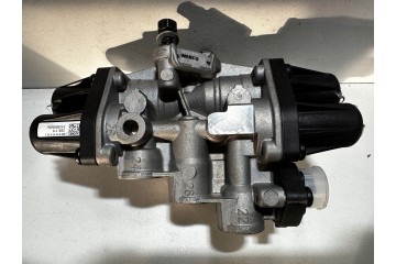 Valve APM Dehumidifier Iveco Hi Way S Way 5802223718 9325050040
