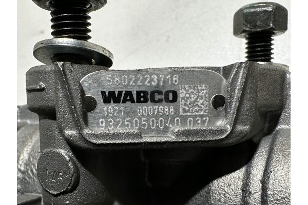 Válvula Deshumidificadora Iveco Hi-Way S-Way 5802223718 9325050040