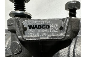 Válvula Deshumidificadora Iveco Hi-Way S-Way 5802223718 9325050040