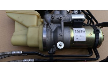 PORSCHE CAYENNE 955 TOUAREG 7L5411601C HYDRAULIC SUSPENSION PUMP Catalog number of the part POMPA ZAWIESZENIA HYDRAULICZNA PORSC