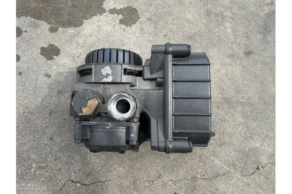 Valve Modulator EBS Mercedes Actros MP 4 Arocs Antos Atego A0004297524 Catalog number of the part Zawor Modulator EBS Mercedes A