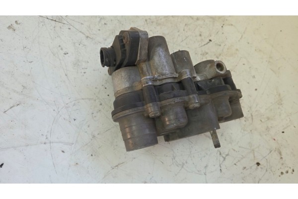 multi circuit valve 6 way mercedes actros ae4510 knorr bremse Part manufacturer Mercedes Benz OE