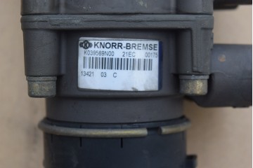 BRAKE MASTER VALVE MAN TGA K039569N00 KnorrBrems Part manufacturer Knorr