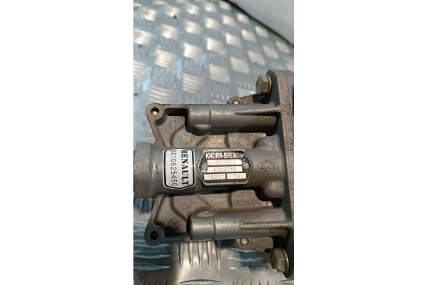 VALVE 4 CIRCUIT RENAULT KNORR BREMSE AE4625 K000516 Part manufacturer Renault OE