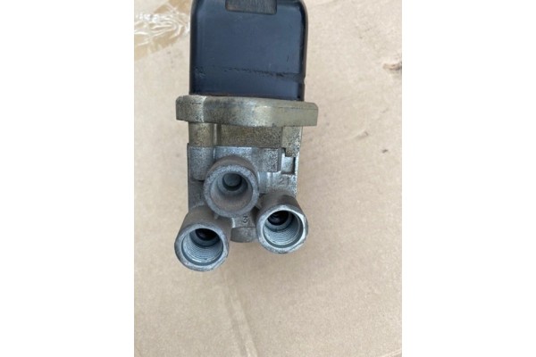 Handbrake valve mb actros WABCO 9617230280 Product weight with unit packaging 0 1 kg