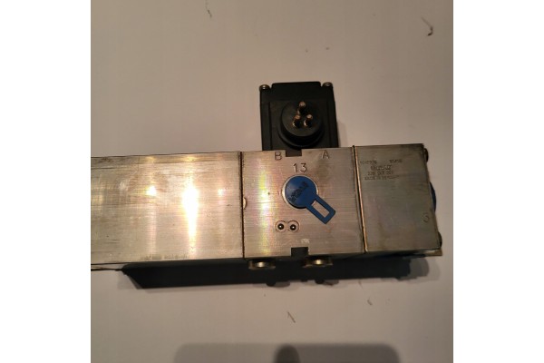Grau New axle lift valve 336 047 001 Catalog number of the part 338062001
