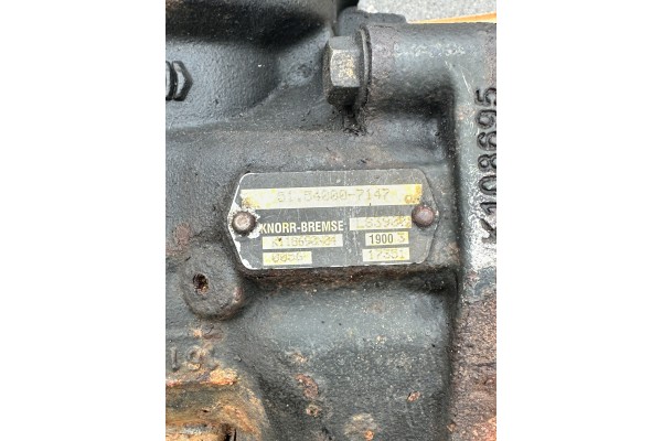 COMPRESSOR AIR COMPRESSOR MAN TGX TGS EURO 6 51540007147 Catalog number of the part KOMPRESOR SPREZARKA POWIETRZA MAN TGX TGS EU