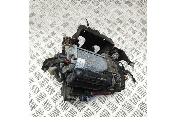 SUSPENSION COMPRESSOR AUDI Q7 4M 4M0616005H 33512316 3 0L 210kw 2023 Catalog number of substitutes 443020300 26071634