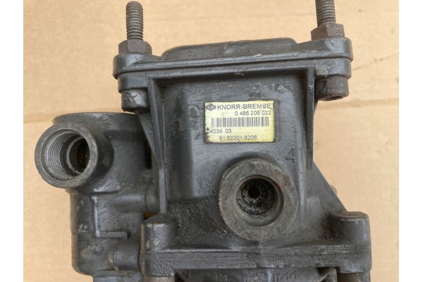 TRAILER VALVE EBS MAN TGX TGS TGA 0486205022 81523016206 Catalog number of the part 81523016206 0466205022