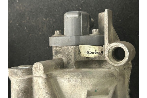 GEARBOX PISTON CYLINDER MERCEDES ACTROS MP4 A0032605663 WABCO Part manufacturer Mercedes Benz OE