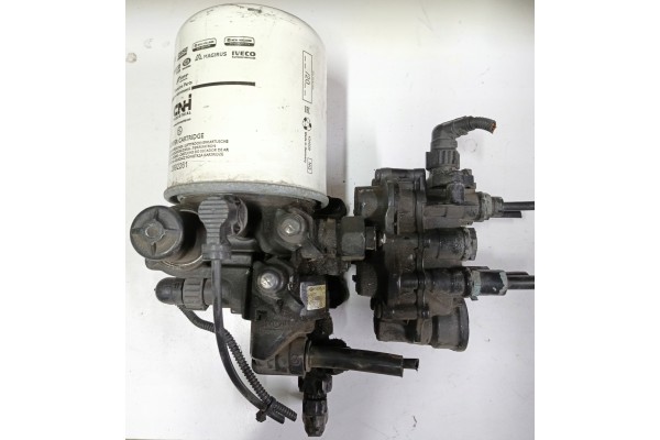 Air dryer base valve Iveco Stralis
