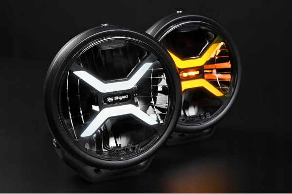 SKYLED CRUX 7X FULL LED HEADLAMP WITH POSITION LIGHTS Product weight with unit packaging 1 5 kg