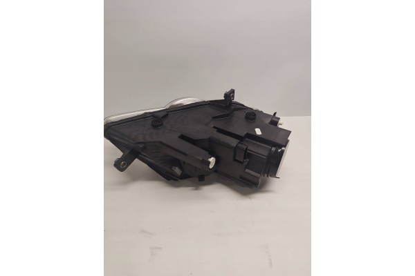 OUTLET REFLECTOR LAMP LEFT VW PASSAT B6 06 10 VAL Part manufacturer Valeo