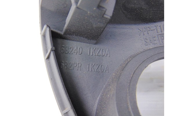 682401KZ0A MOLDURAS DELANTERAS NISSAN JUKE (F15E) Acenta 2013 682401KZ0A 190241 NISSAN - 2