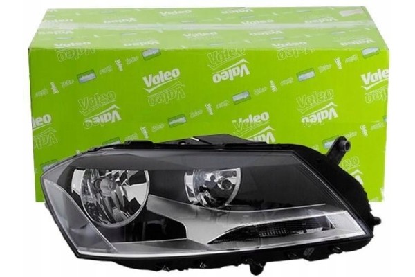 044502 VALEO HEADLIGHT VW PASSAT 08 10 12 15 PR Additional information adjustment motors included